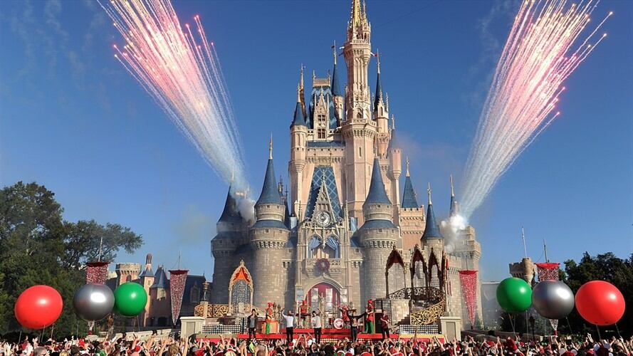 Personas estarían yendo a los parques de Disney a esparcir las cenizas de sus familiares. Foto: Getty Images