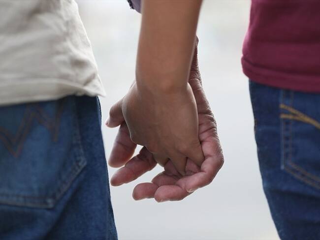 Sexólogo asegura que la monogamia está ligada a la condición económica