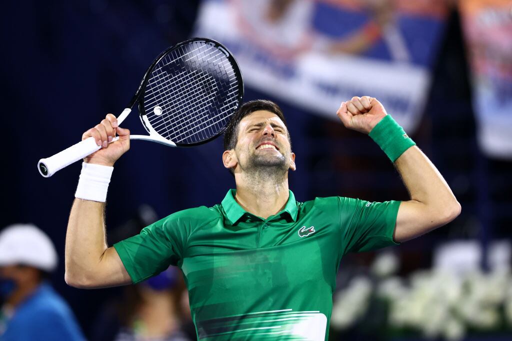 Novak Djokovic celebra su victoria ante el italiano Lorenzo Musetti- Foto: Francois Nel/Getty Images)
