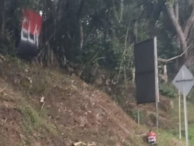 Policía descarta explosivo del ELN en la vía nacional entre Bucaramanga y Bogotá