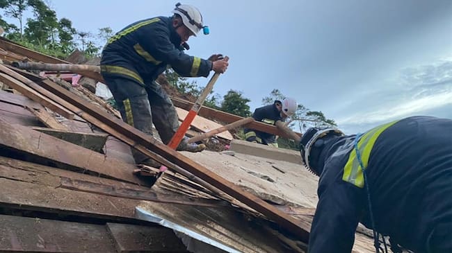 Dos personas desaparecidas por deslizamiento de tierra. Foto: Bomberos Aranzazu