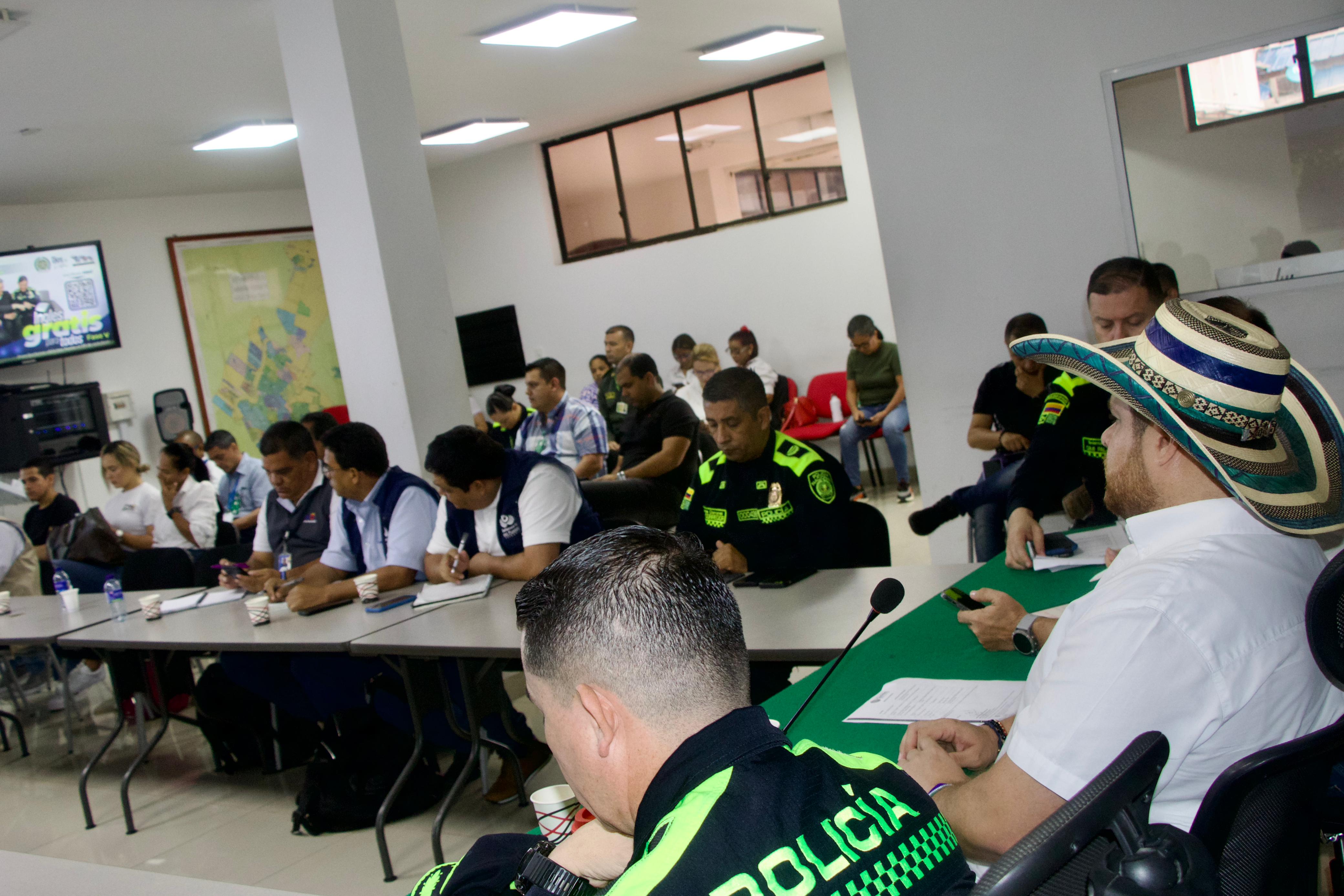Consejo de seguridad en el que se analizó la situación de Montelíbano y Puerto Escondido. Foto: prensa Gobernación de Córdoba.