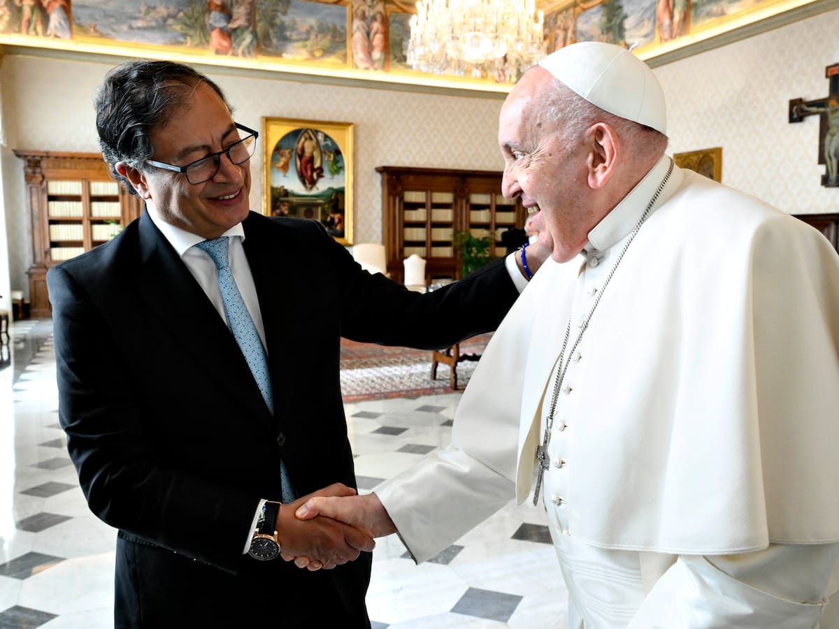 Presidente Petro reaccionó a la muerte del papa Francisco: “Se me fue un gran amigo”