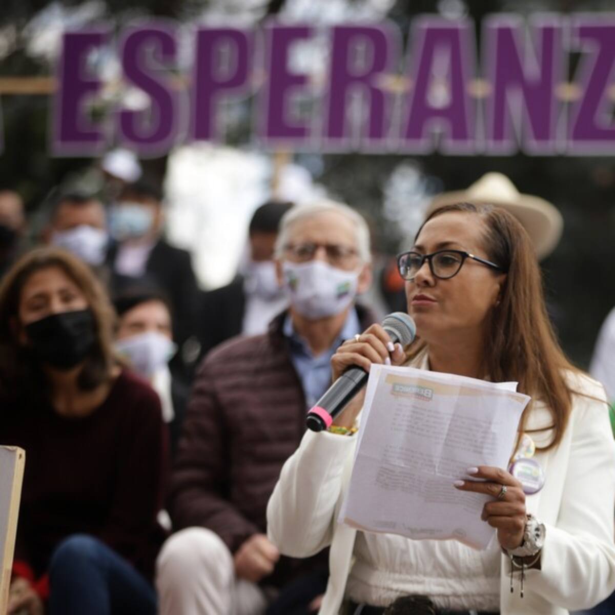 Salario de congresistas no es de $35 millones, es de $8 millones: Berenice Bedoya