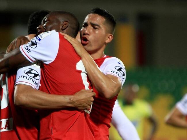 Independiente Santa Fe lideró la tabla de posiciones. Foto: Colprensa