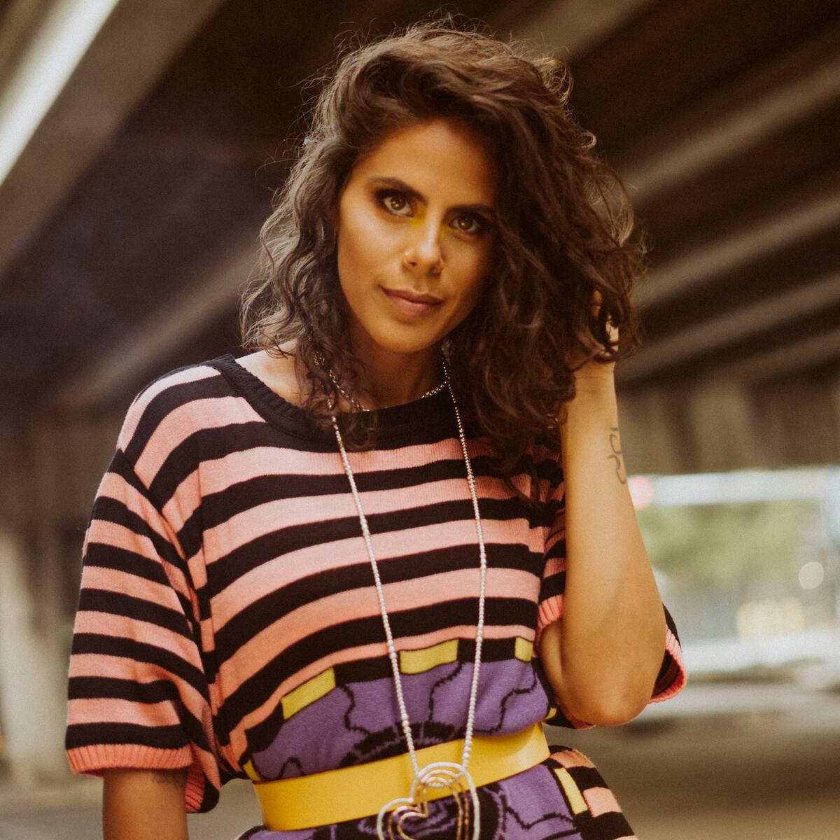 “No veo la música como una competencia”: Alemor, cantautora colombiana
