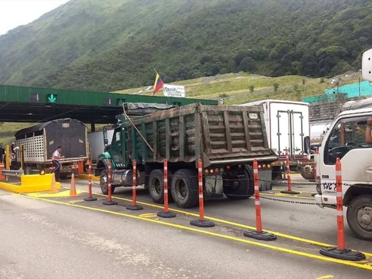 Se aprobó plan piloto para circulación diaria de vehículos en vía Bogotá - Villavicencio