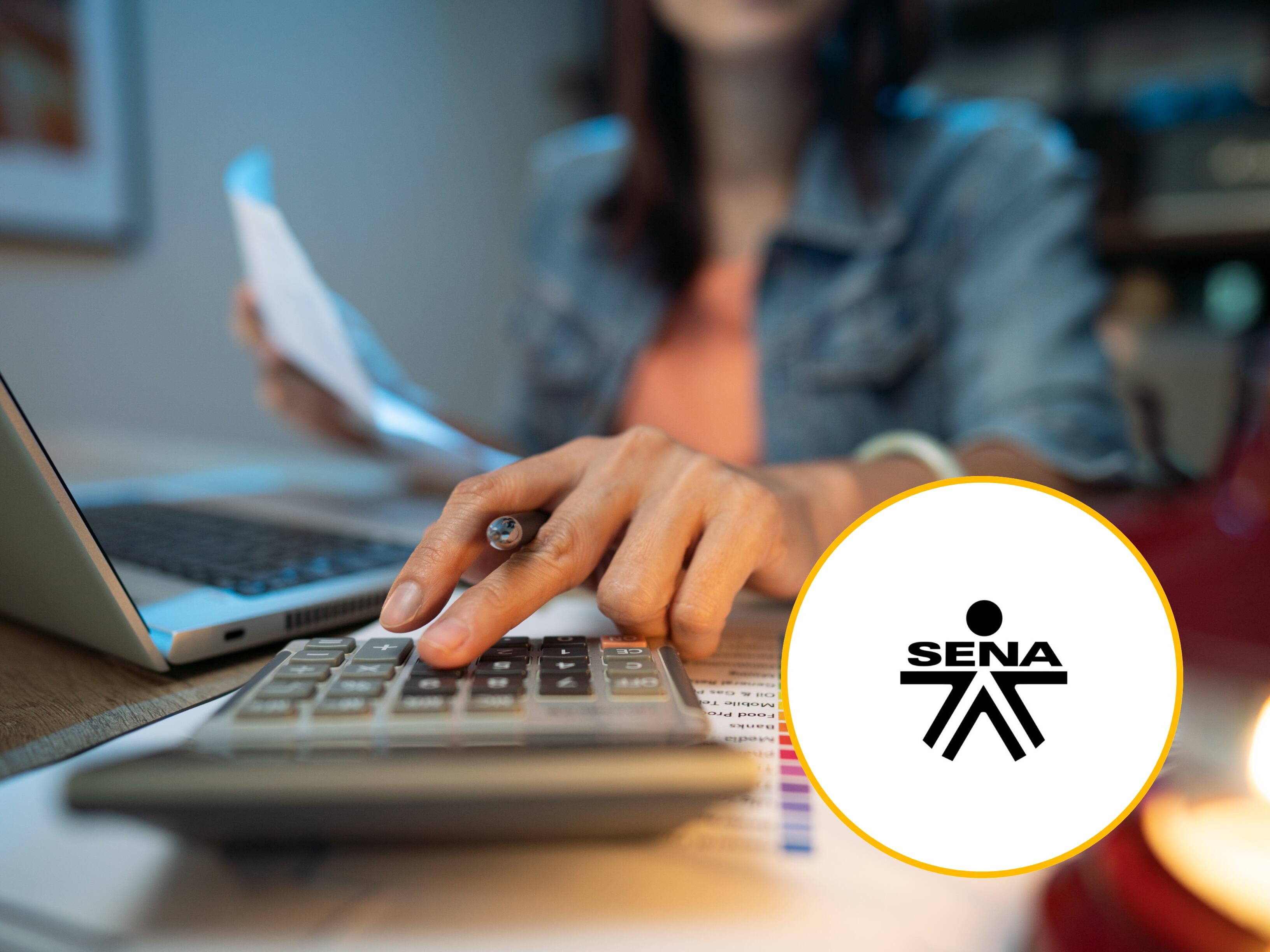 Referencia de cálculo de salario y logo del SenaFoto: Witthaya Prasongsin vía Getty Images/ Página del Sena. 