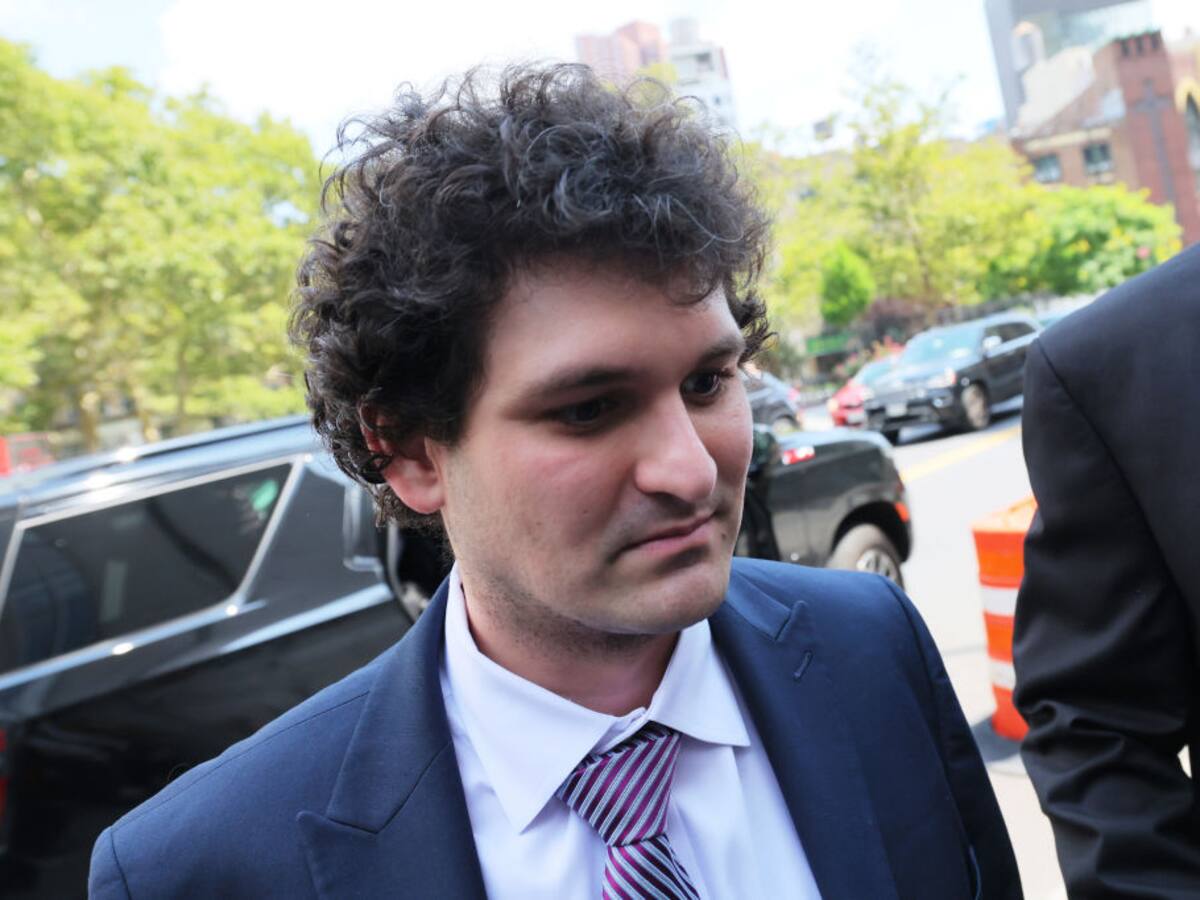 Sam Bankman-Fried, cofundador de FTX, fue condenado a 25 años de prisión