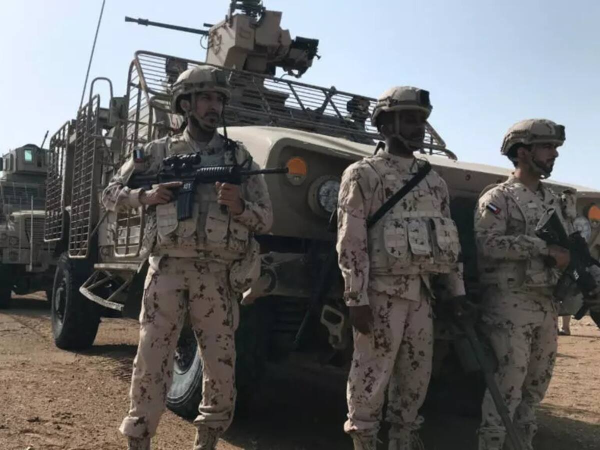 Tropas emiratíes comenzaron a abandonar aeropuerto al este de Yemen