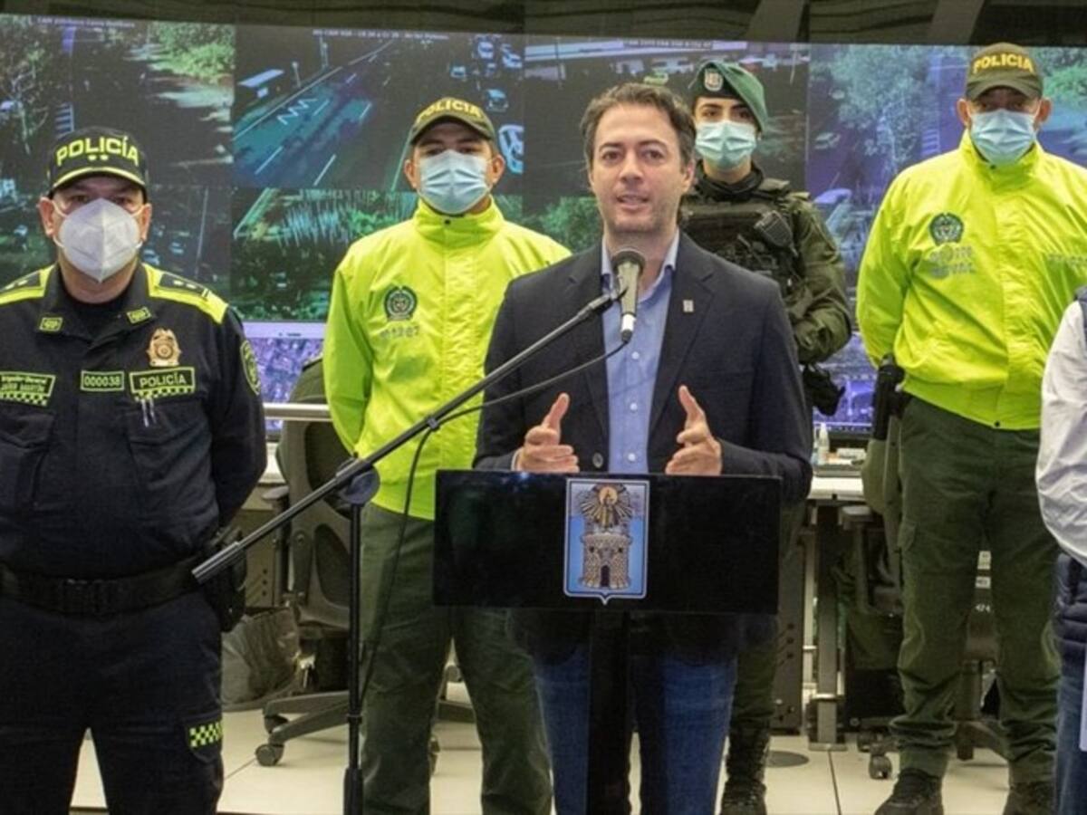 En Medellín anuncian toque de queda a menores de edad en el Parque Lleras