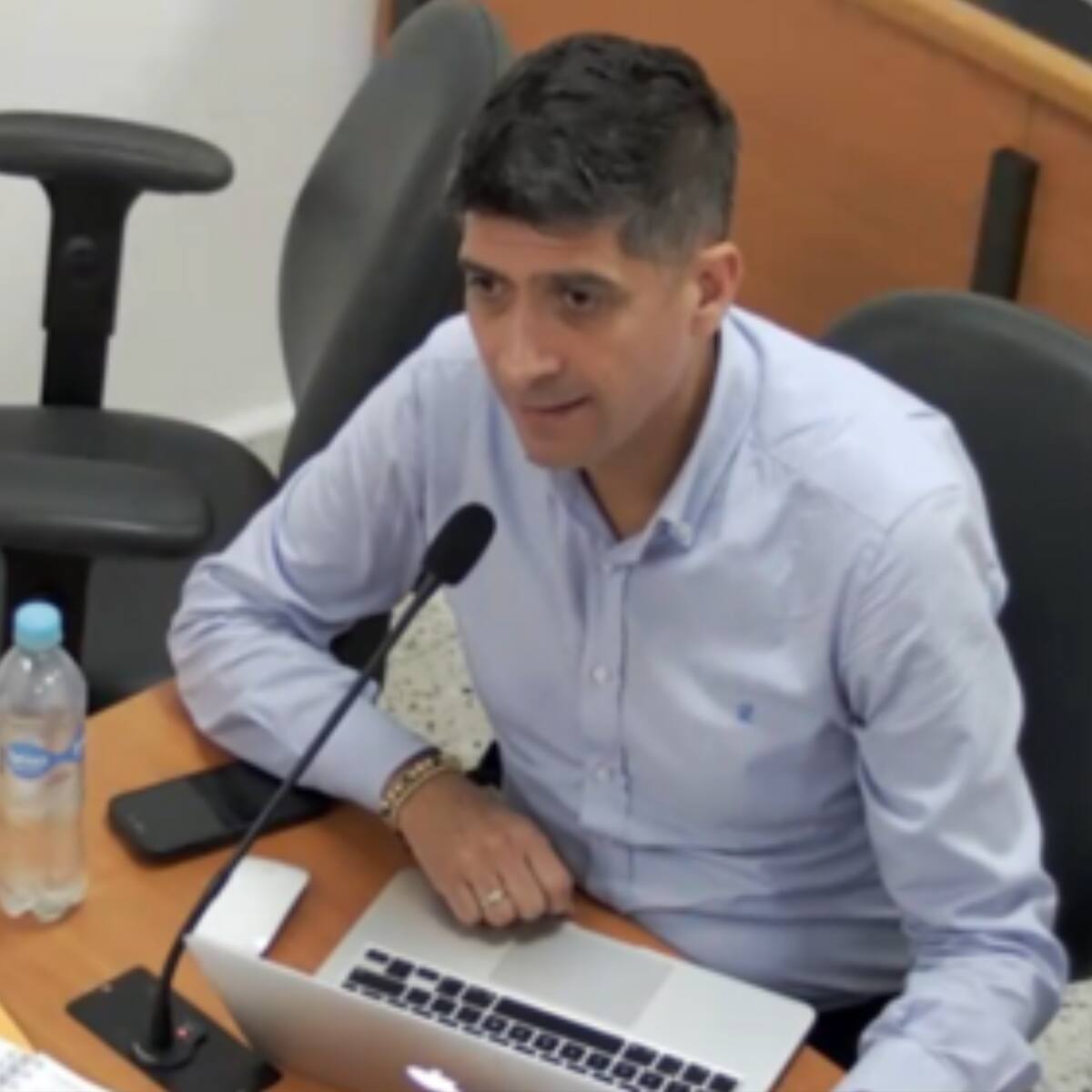 Fiscalía no tiene investigaciones en curso contra el fiscal Mario Burgos por narcotráfico
