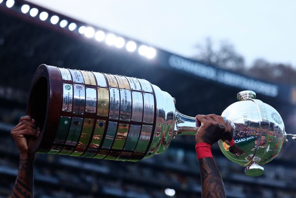 Trofeo de la Copa Libertadores. Foto: Franklin Jacome/Getty Images