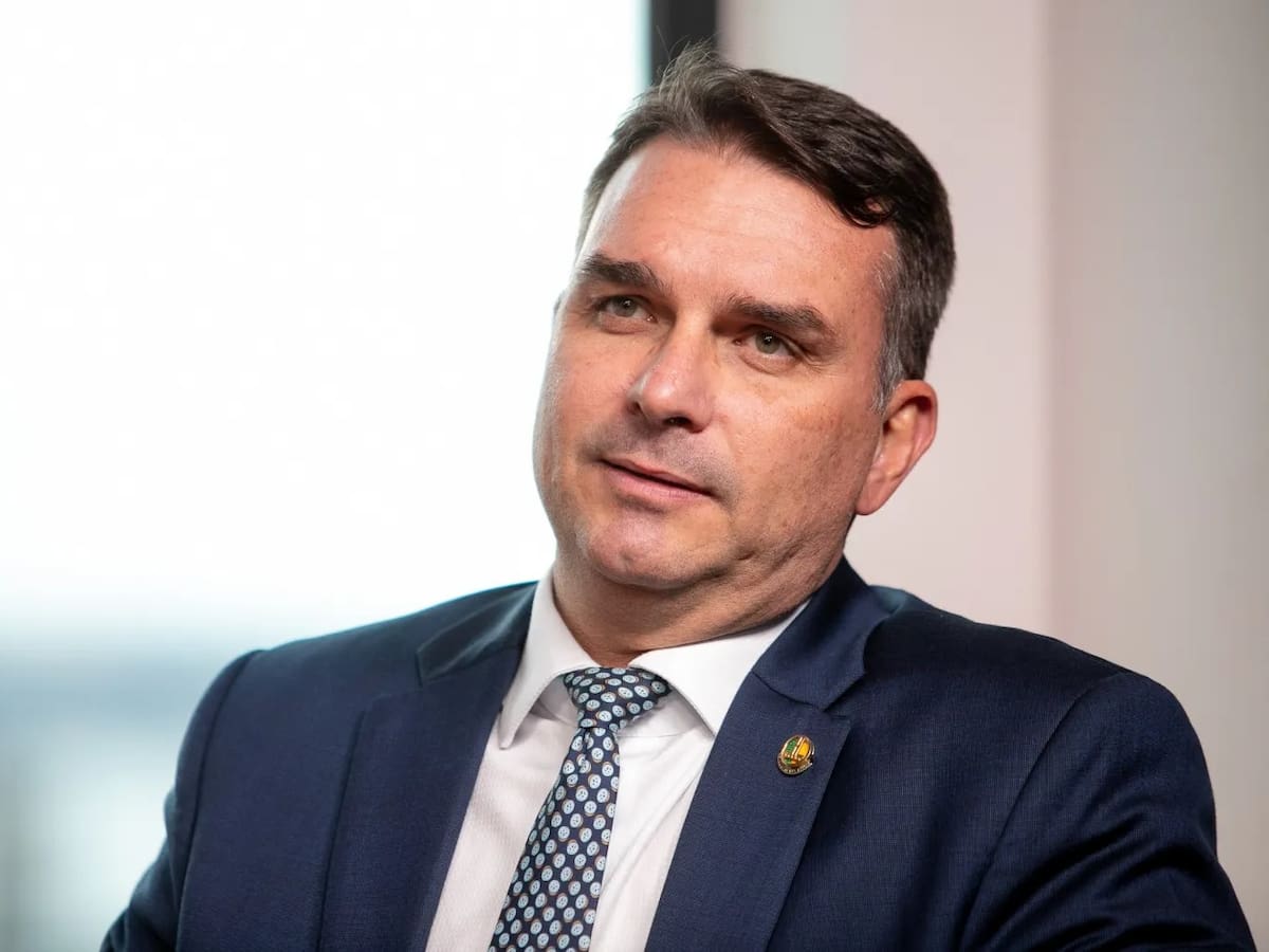 ¿Quién es Flávio Bolsonaro, el heredero político de Jair que busca la Presidencia de Brasil?