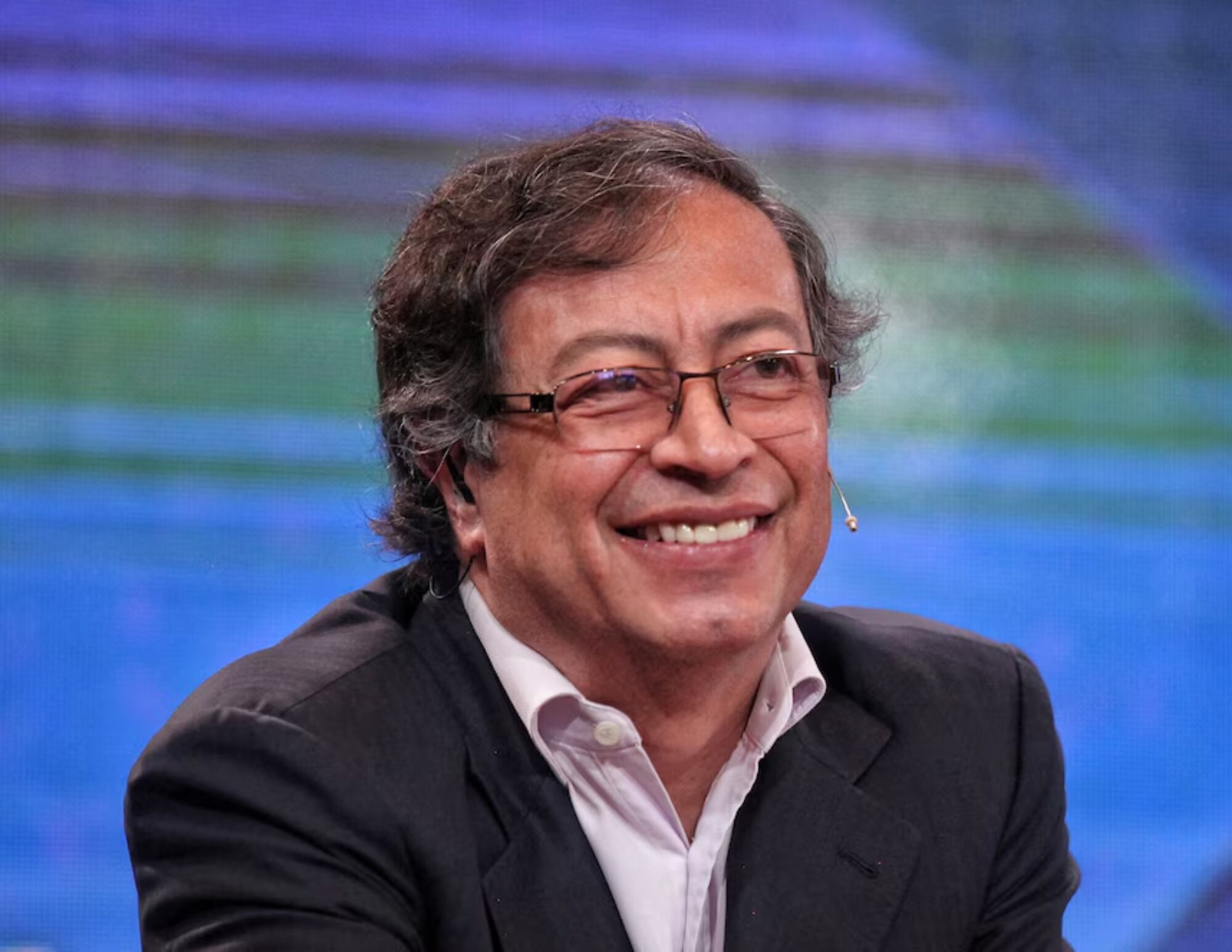 Al Oído | “Me gusta desnudarme”: Petro, con razón nunca encontró el traje presidencial