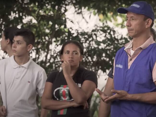 Tejiendo confianza en las comunidades