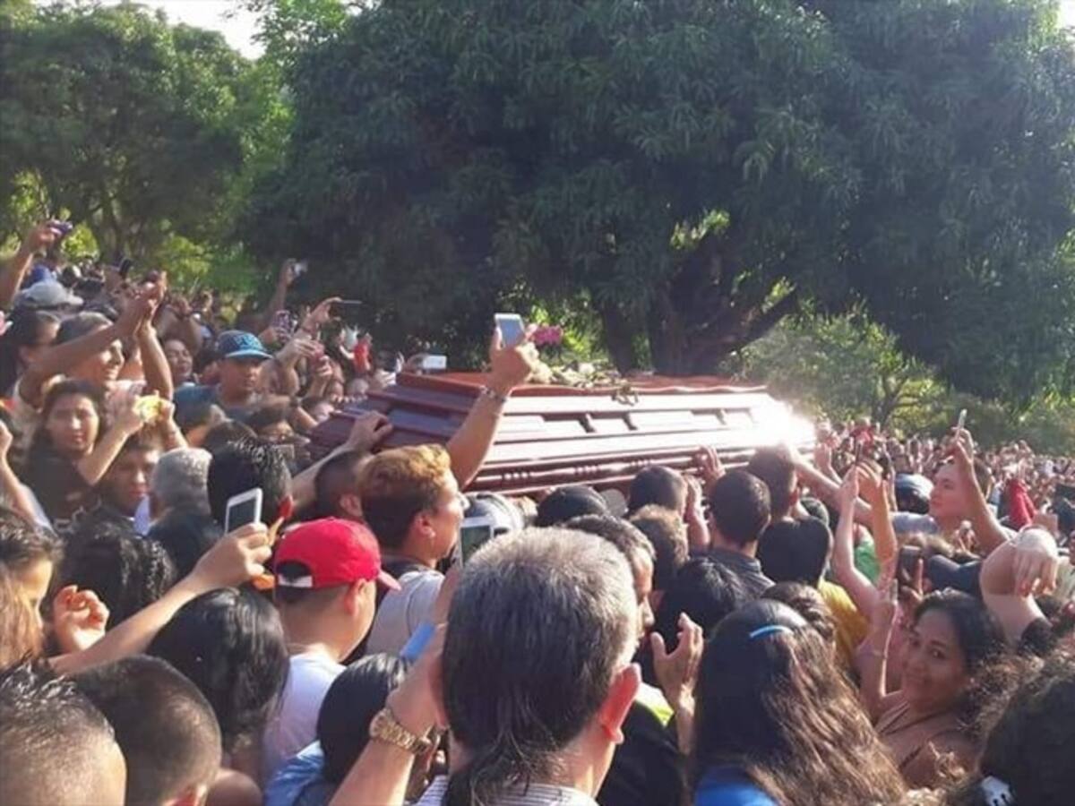 La emotiva despedida al cantante Jorge Luis Hortúa