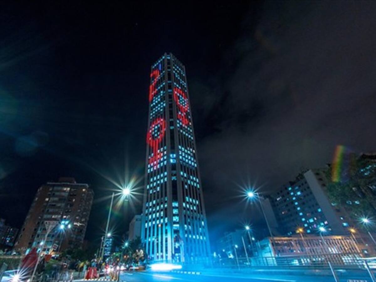 Joven habría caído de la Torre Colpatria