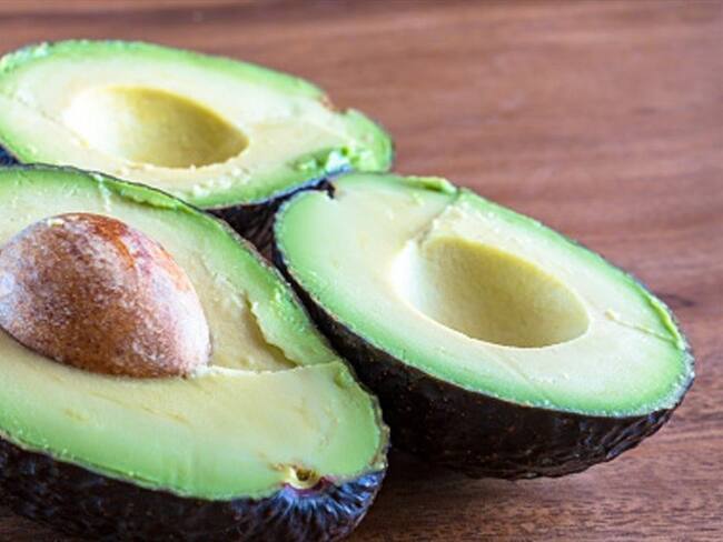 Un estudio busca es probar si una dieta centrada en aguacate ayuda a reducir la grasa del vientre.. Foto: Getty Images