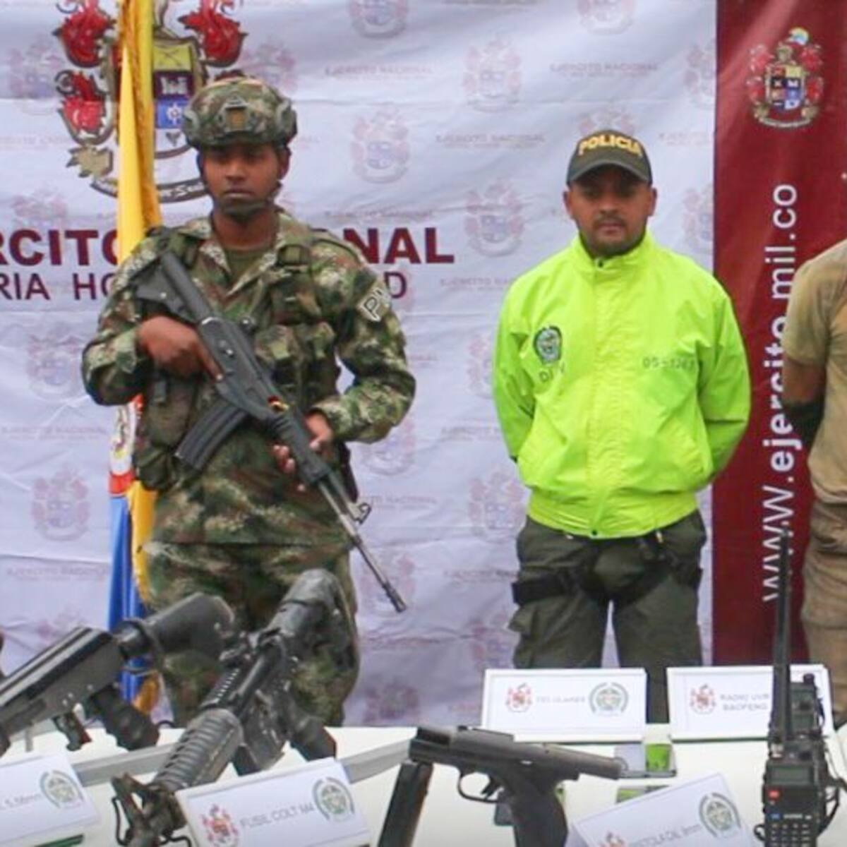 Capturan a presunto responsable de asesinar a soldado y de quemar buses en Antioquia
