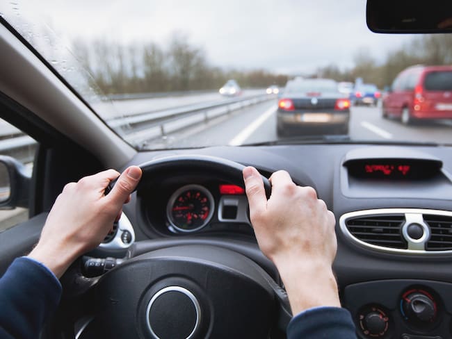 Distancia entre dos vehículos, imagen de referencia - Getty Images