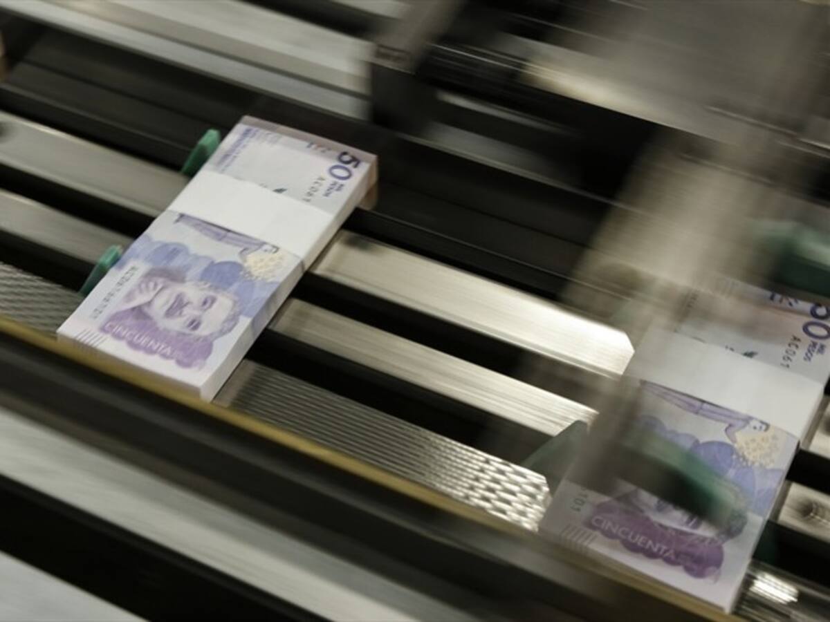 Aumento del 6% en el salario mínimo no es una medida representativa: secretario de la CUT