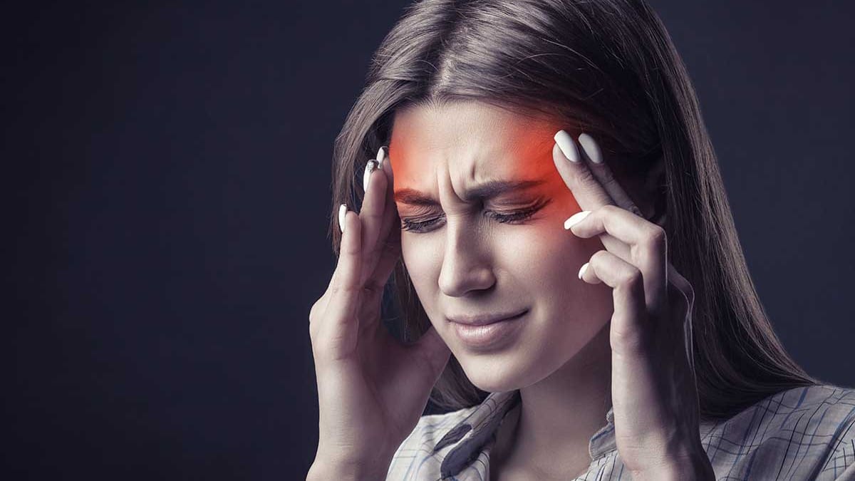 ¿Dolor de cabeza recurrente? Buenos hábitos que puede adoptar para prevenirlo, según experto