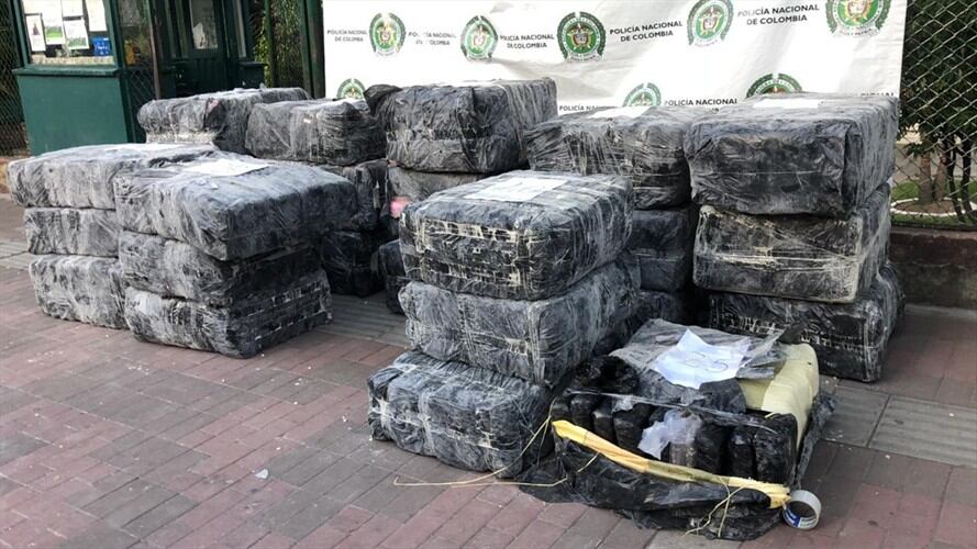 Incautan más de una tonelada de marihuana en una tractomula en Suba . Foto: Cortesía Policía