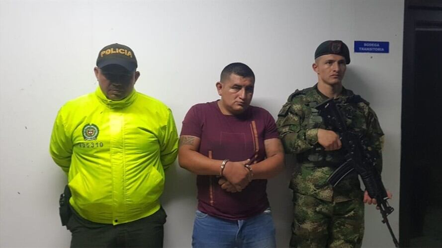 Los individuos son investigados por diferentes hechos violentos, entre ellos homicidios de líderes sociales y un excombatiente de las Farc. Foto: Policía Nacional