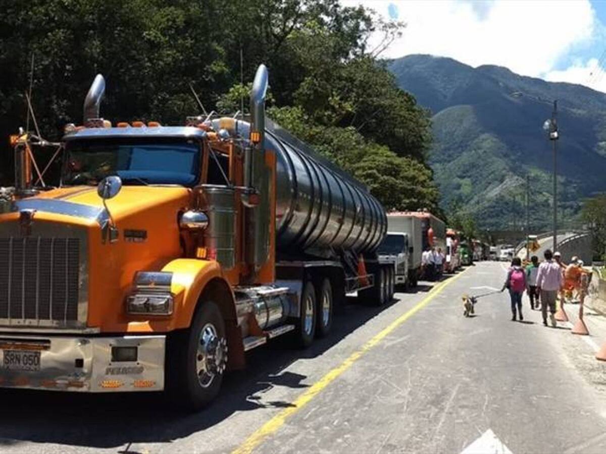 Cierre total en la vía Sogamoso – Aguazul por un deslizamiento
