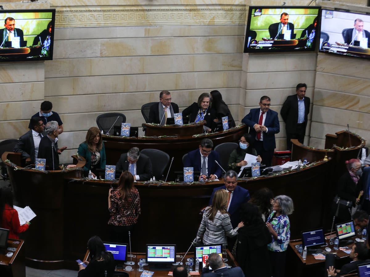 Por crisis carcelaria, privados de la libertad hablan en plenaria del Senado