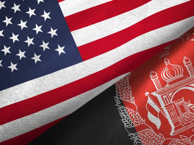 Banderas de Estados Unidos y Afganistán imagen de referencia. Foto: Getty Images.