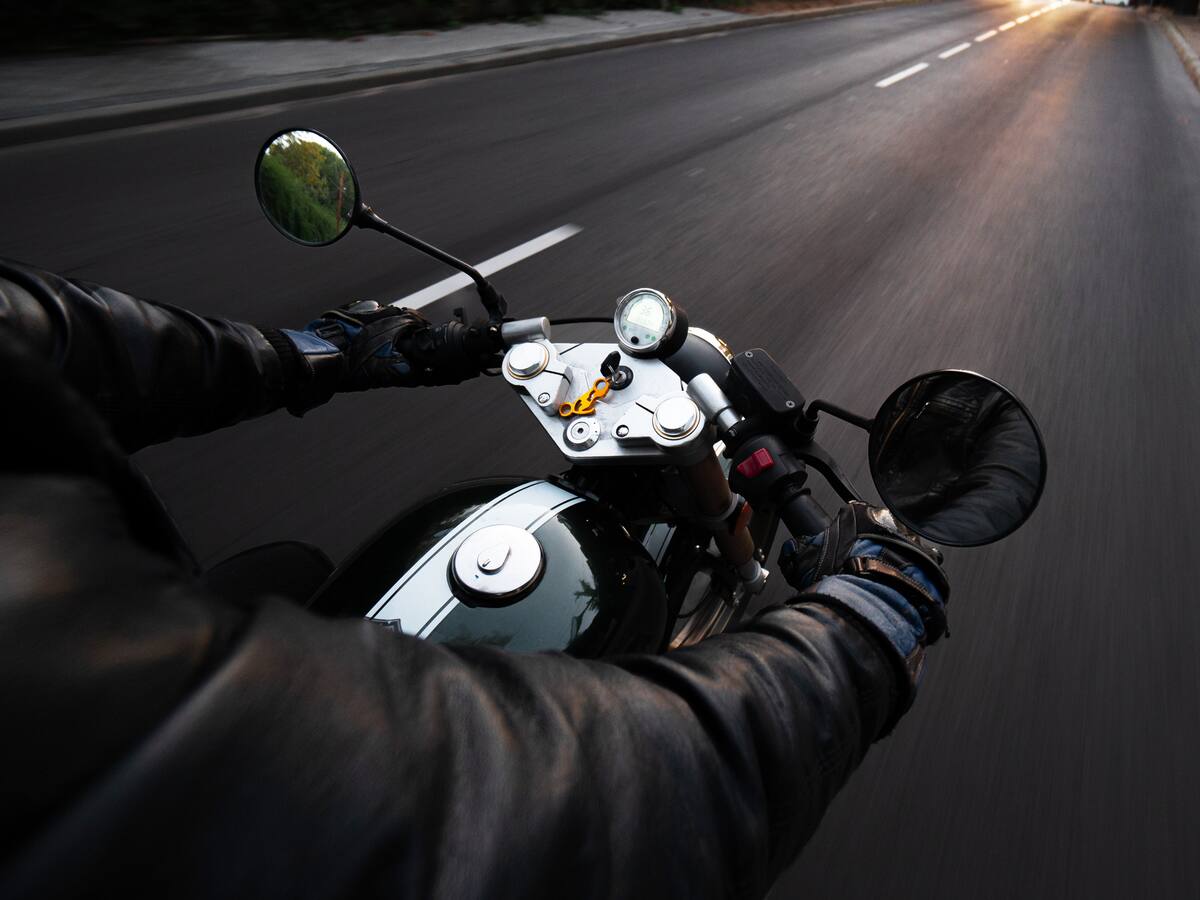 Video: motociclista arrolló a ciclista por imprudencia en vía La Vega-Cundinamarca