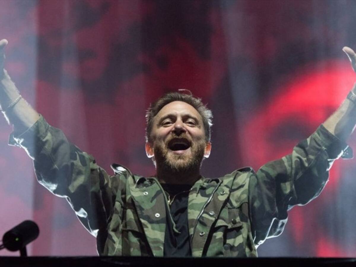 David Guetta y Sia presentan su nueva canción 'Let's love'