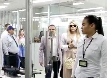 Day Vásquez tras declaración ante la Procuraduría./ Foto: Caracol Radio