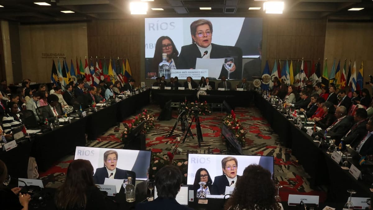 Colombia busca ante la OEA proteger empleos en riesgo por la inteligencia artificial