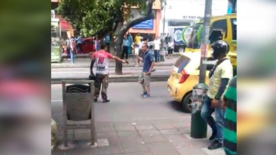 Enfrentamiento entre conductores en Bucaramanga. Foto: Cortesía