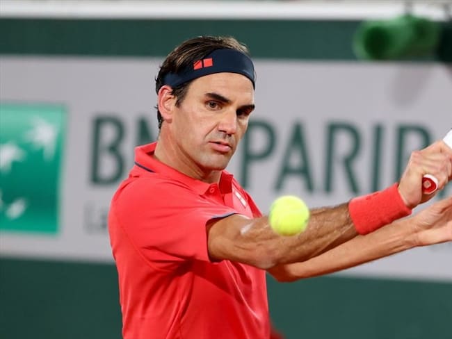 El suizo Roger Federer anunció que no disputará su partido de octavos de final de Roland Garros contra el italiano Matteo Berrettini. Foto: Getty Images / JOHN BERRY