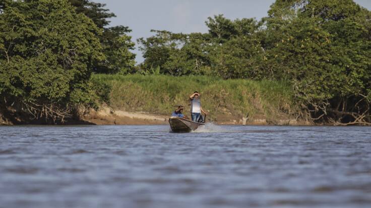 Población desplazada y confinada tras enfrentamientos de ELN y disidencias en Arauca