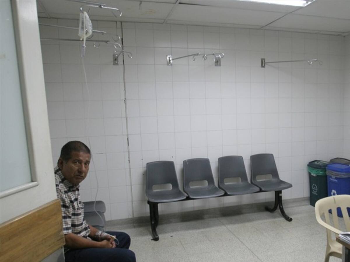 Denuncian presunto cartel de embargos a la salud