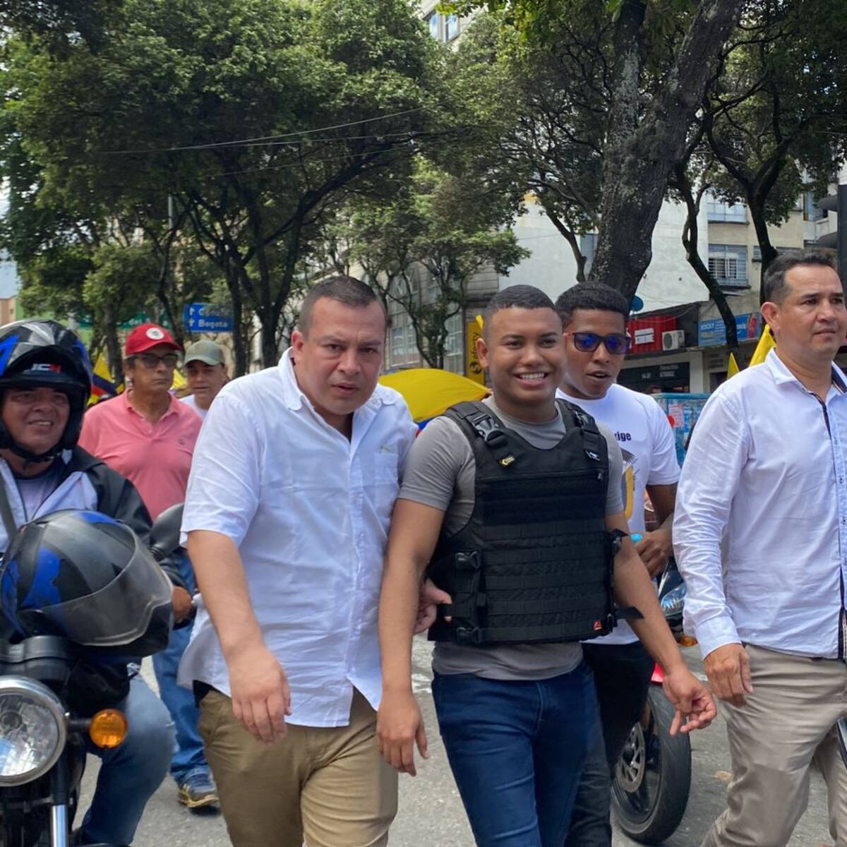 “Le vamos a decir a Petro que se aquiete o lo aquietamos”: Miguel Polo Polo