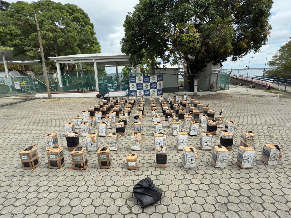 Primer semisumergible incautado en 2025 por la Armada: llevaba más de 2 toneladas de cocaína