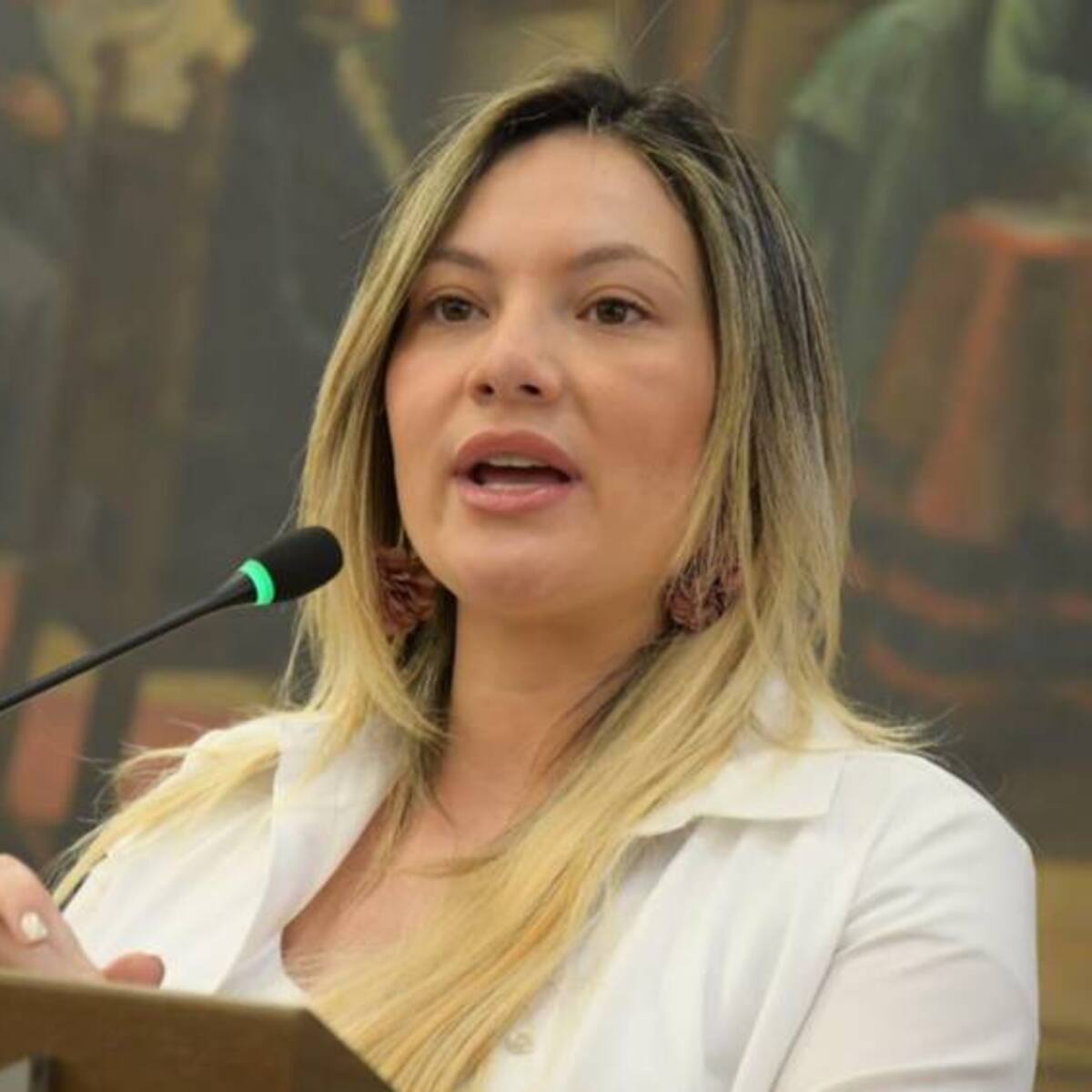 María Clara Name denunció a Sneyder Pinilla por “falsa denuncia” en caso contra su padre