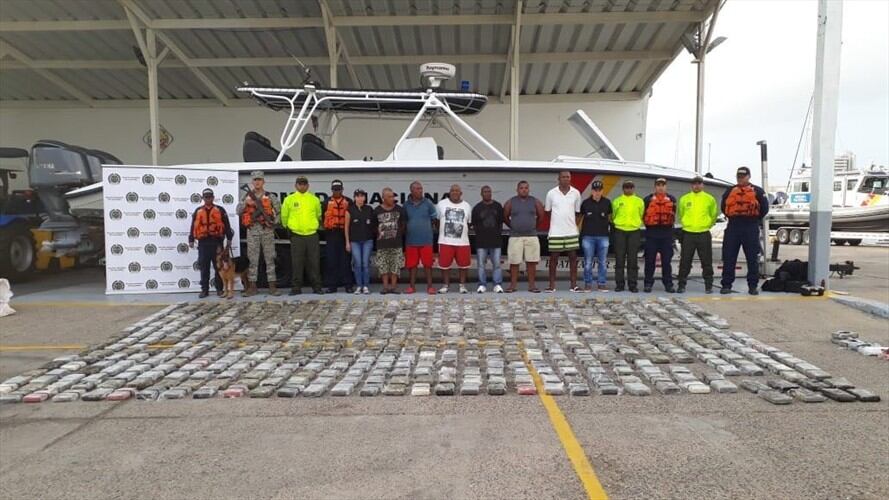 La Armada Nacional y el CTI de la Fiscalía lograron la incautación de 561 kilogramos de clorhidrato de cocaína. Foto: Dijín