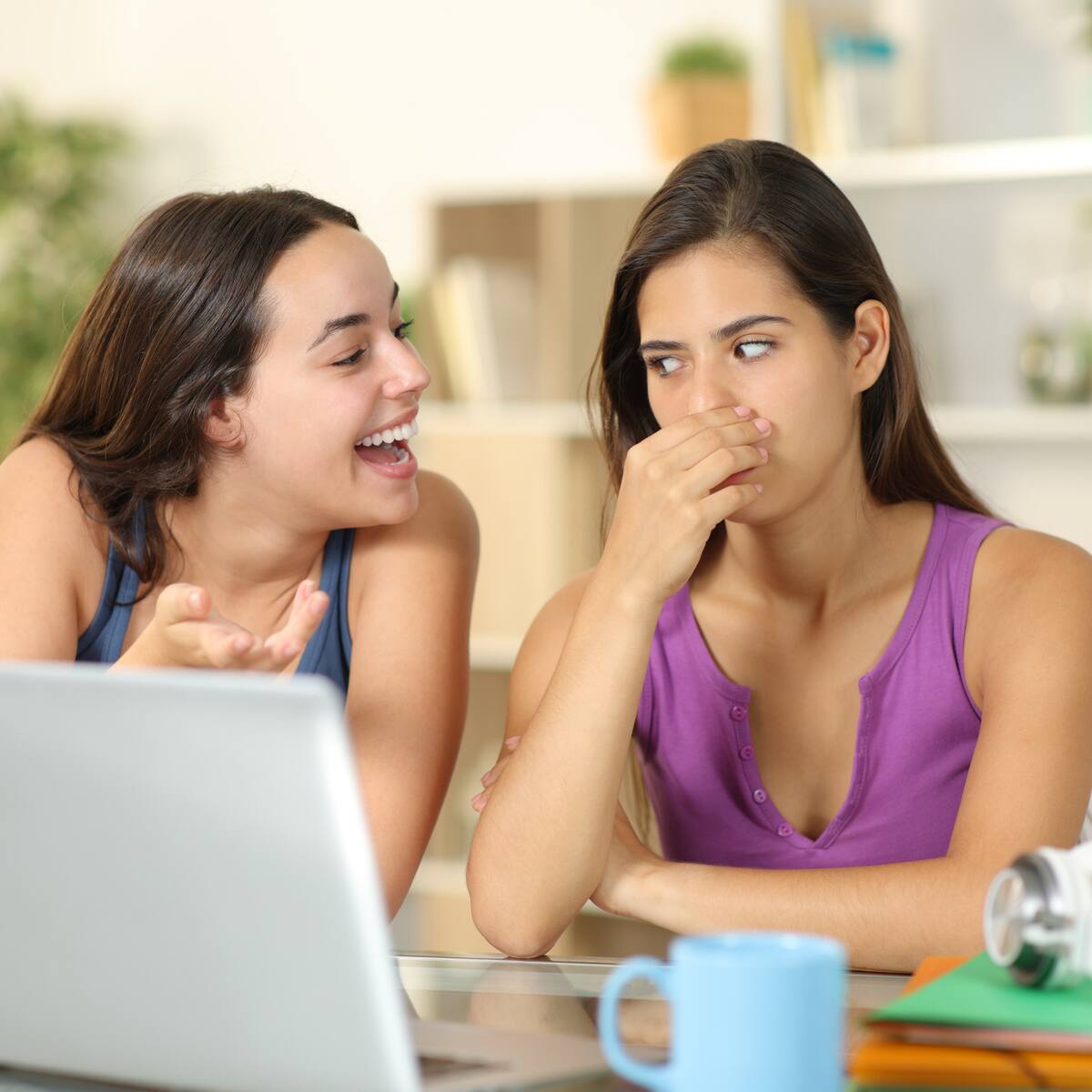 Por qué da mal aliento ¿Lo que come afecta?: Odontólogo especializado José M. Peñaloza explica