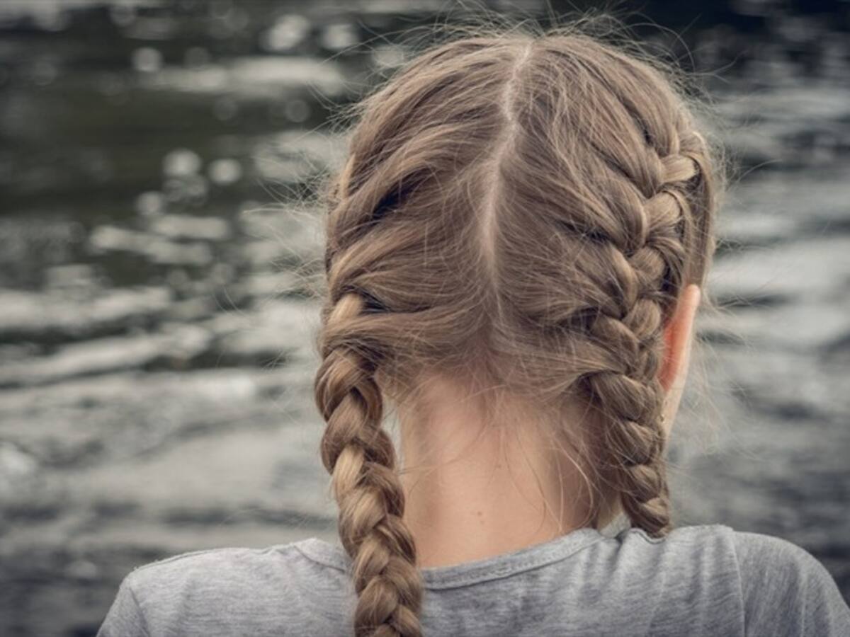 Investigan agresión a una niña por supuestamente robarle el cabello en Cauca