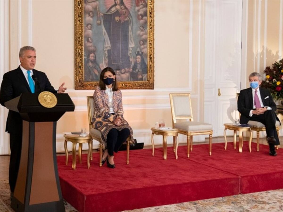 Jesús Santrich es un mafioso y un narcoterrorista perseguido por la justicia: Duque