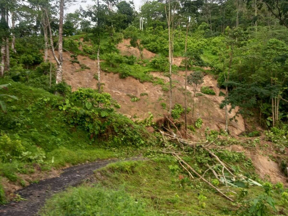 Dos personas atrapadas tras avalancha en Carmen del Chucurí