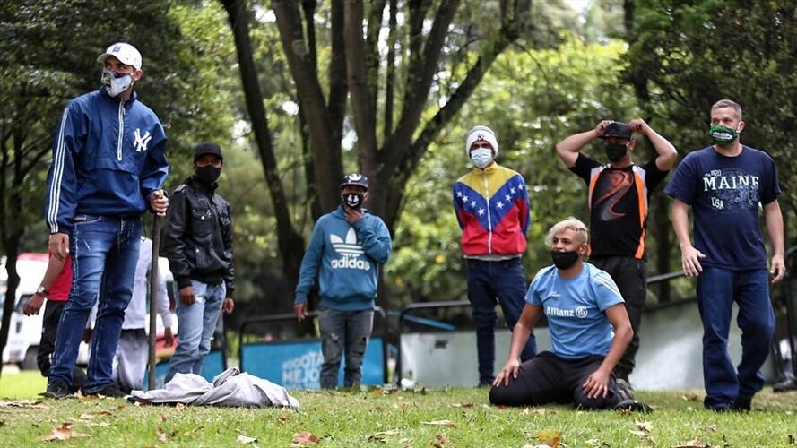 Duque recordó que los migrantes irregulares no son una prioridad en el Plan Nacional de Vacunación. Foto: Colprensa - Álvaro Tavera