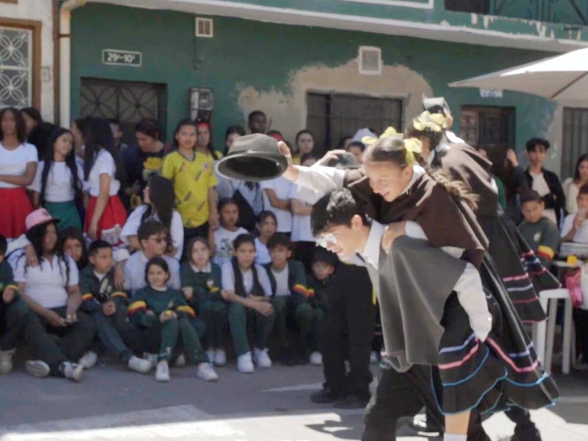 Así es ‘Tiempo de Juego’, la fundación que da oportunidades a jóvenes de poblaciones en riesgo